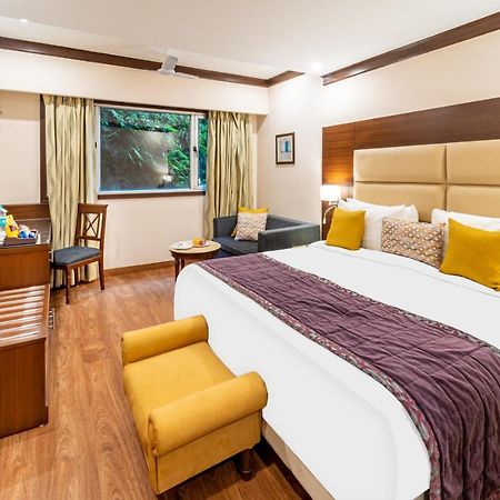 Madhuban Sarovar Portico 무소리에 외부 사진