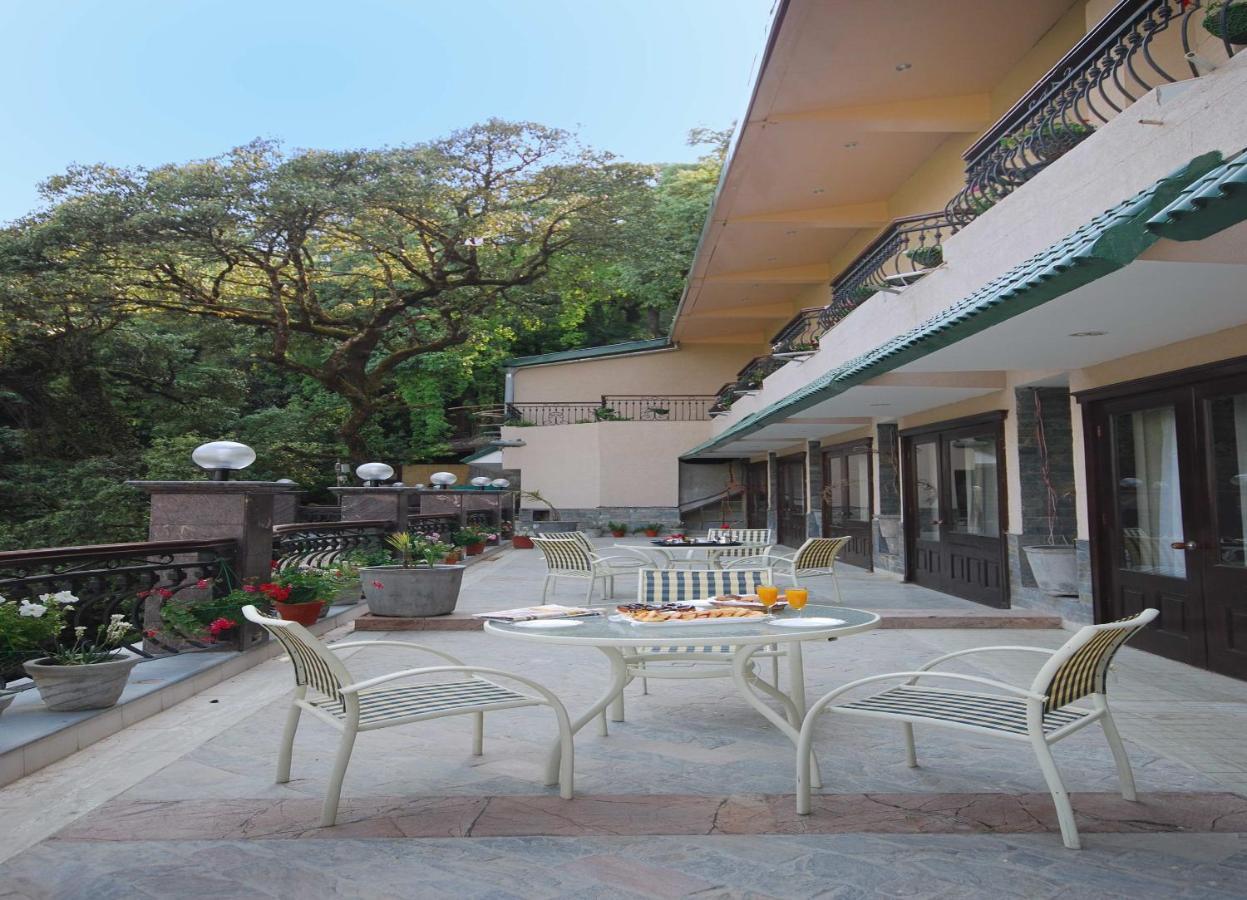 Madhuban Sarovar Portico 무소리에 외부 사진